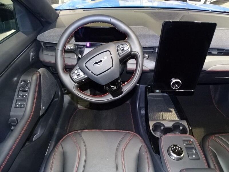 Gebraucht Ford Mustang Mach-E Premium 258 kW (351 PS) 2023 Blau SUV