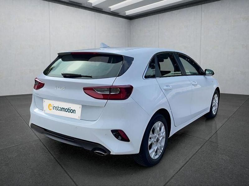 Gebraucht Kia Ceed 99 PS (72 kW) 2025 Weiss Kleinwagen