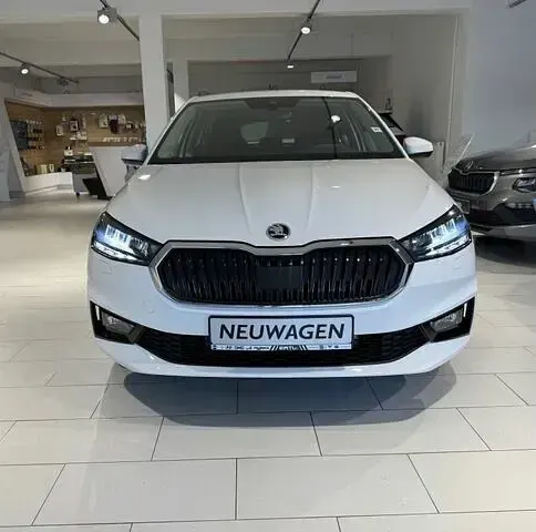 Gebraucht Skoda Fabia Essence 80 PS (58 kW) 2022 Andere farbe Kleinwagen