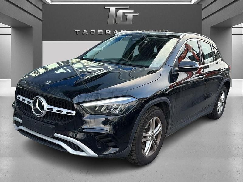 Gebraucht Mercedes GLA180 136 PS (100 kW) 2024 Schwarz nachtschwarz  unilack SUV