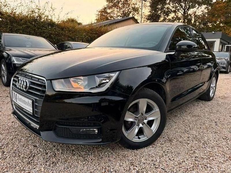 Schwarz Gebraucht 2016 Audi A1 Limousine | 11.890 € (Guter Preis) - Bild 1/4