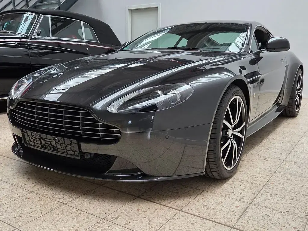 Gebraucht Aston Martin Vantage 436 PS (320 kW) 2014 Ceramic grey Coupé
