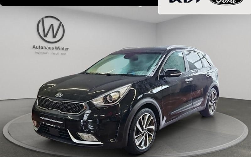 Gebraucht Kia Niro Spirit 141 PS (103 kW) 2016 Schwarz SUV