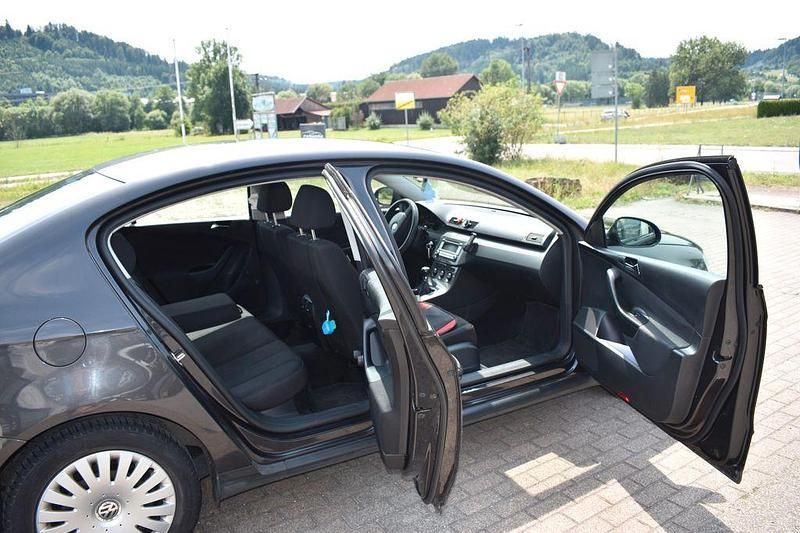Gebraucht VW Passat Trendline 105 PS (77 kW) 2007 Braun Limousine