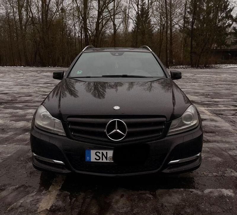 Gebraucht Mercedes C250 277 PS (203 kW) 2013 Schwarz Limousine