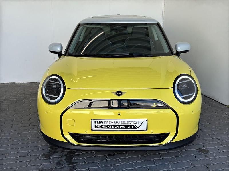 Gelb Gebraucht 2024 Mini Cooper SE Kleinwagen | 32.980 € (Fairer Preis) - Bild 1/4