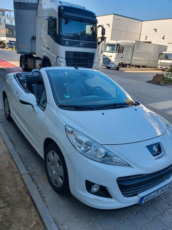Weiß Gebraucht 2013 Peugeot 207 CC Cabrio | 5.900 € (Etwas zu teuer) - Bild 1/4