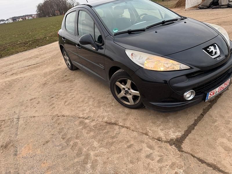 Schwarz Gebraucht 2009 Peugeot 207 Kleinwagen | 1.499 € (Guter Preis) - Bild 1/4