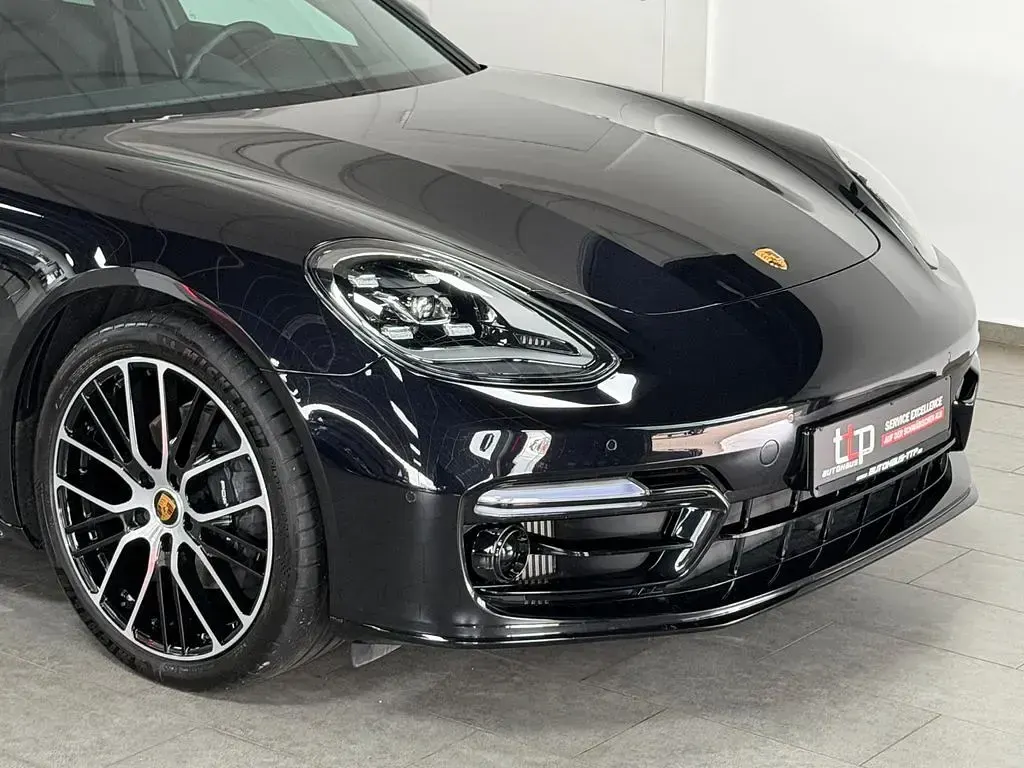 Gebraucht Porsche Panamera 4 Sport 330 PS (242 kW) 2023 Tiefschwarzmetallic Limousine