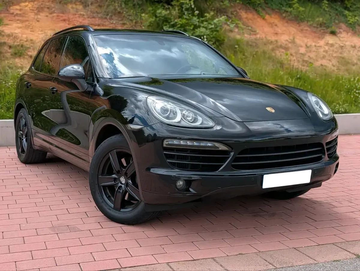 Gebraucht Porsche Cayenne 241 PS (177 kW) 2011 Schwarz SUV