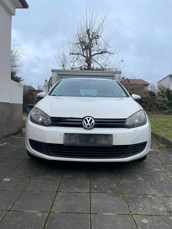 Gebraucht VW Golf VI 86 PS (63 kW) 2012 Weiß Kleinwagen