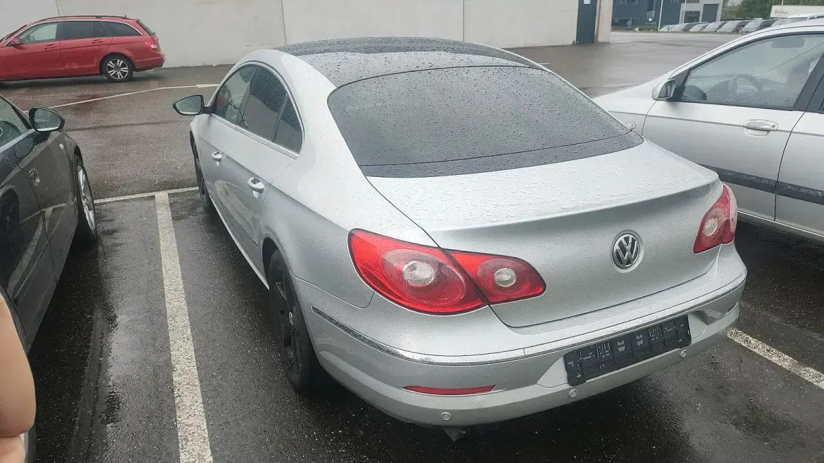 Używany VW Passat 211 KM (155 kW) 2011 Srebrny Coupe