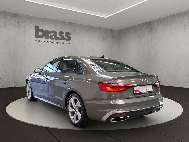 Second-hand Audi A4 S-Line 204 CP (150 kW) 2024 Gri Berlinǎ