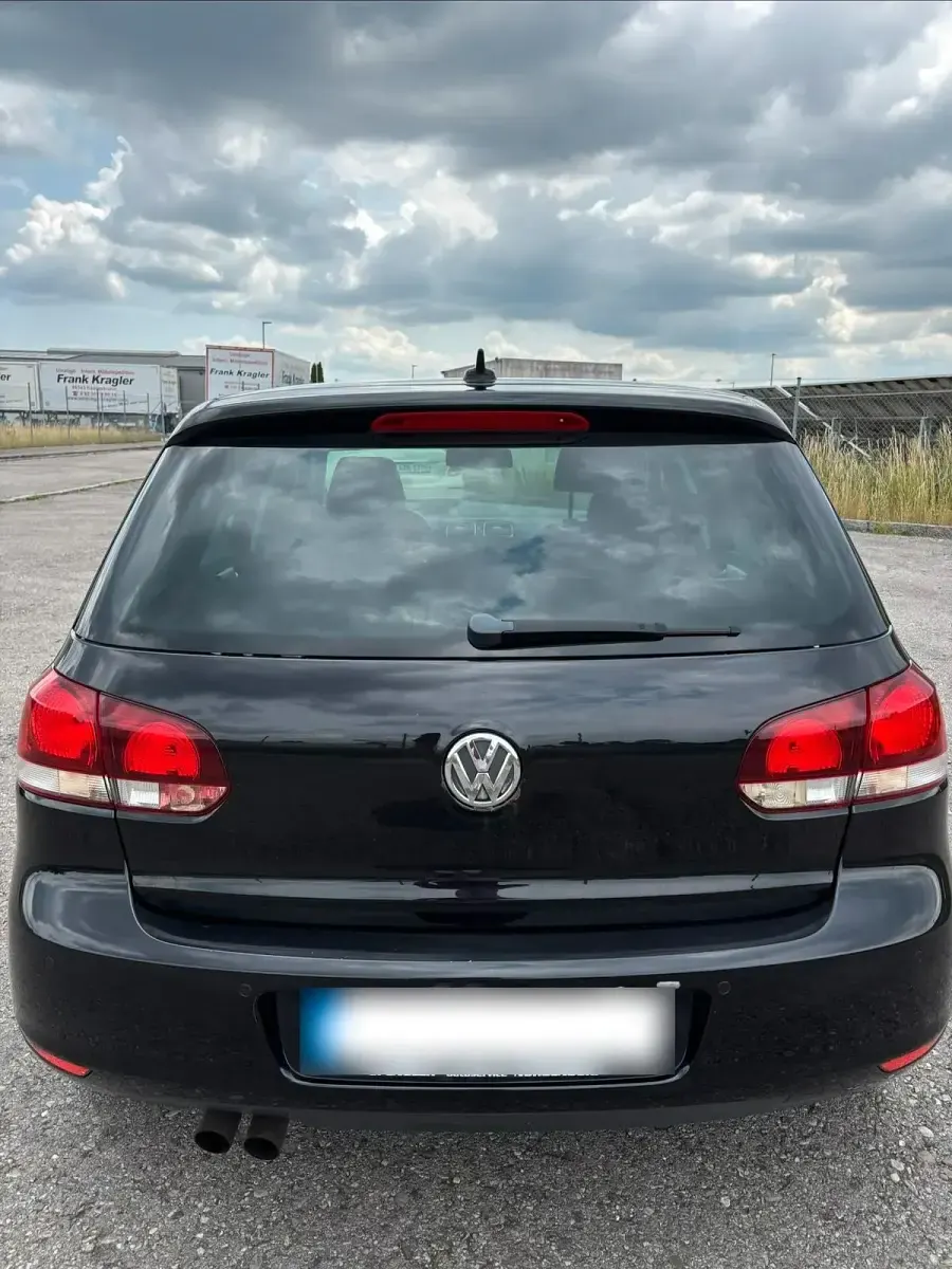 Gebraucht VW Golf VI Highline 140 PS (102 kW) 2011 Schwarz Limousine
