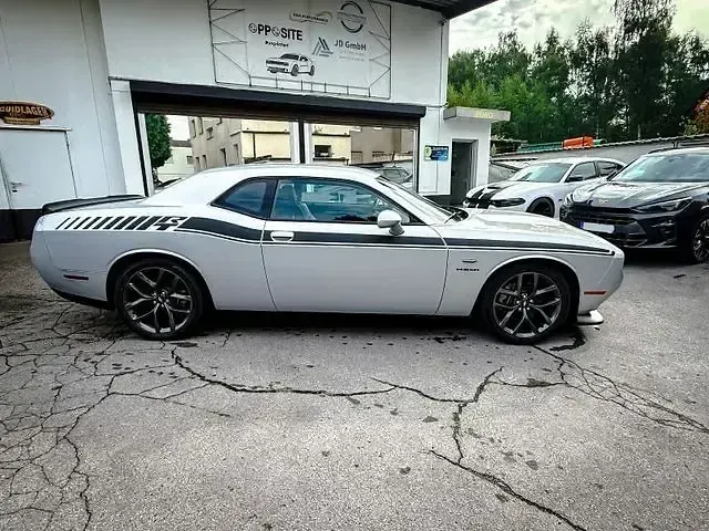 Gebraucht Dodge Challenger 377 PS (277 kW) 2021 Triple nickle (metallic) Coupé