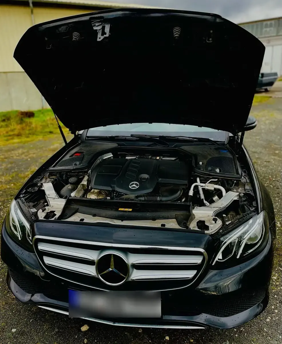 Gebraucht Mercedes E200 194 PS (142 kW) 2019 Schwarz Kombi