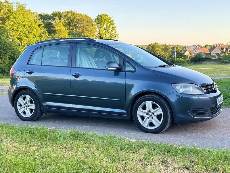 Gebraucht VW Golf Plus Cross Highline 122 PS (89 kW) 2009 Grün Van / Kleinbus
