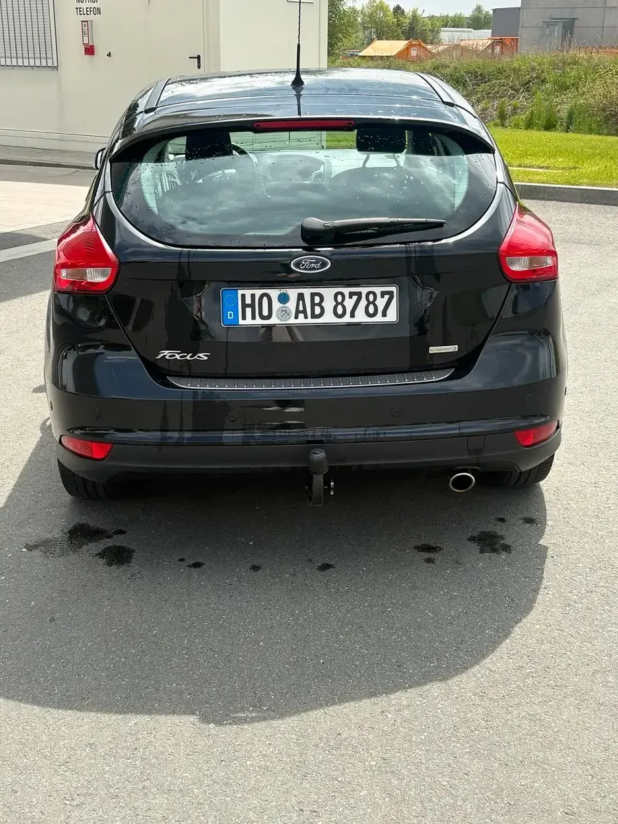Gebraucht Ford Focus Titanium 150 PS (110 kW) 2015 Schwarz Limousine