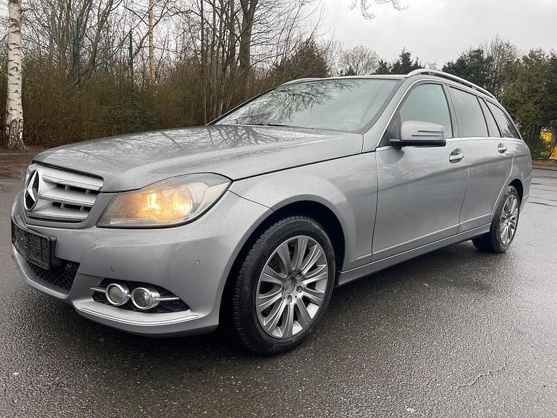 Gebraucht Mercedes C250 Avantgarde 204 PS (150 kW) 2012 Grau Kombi