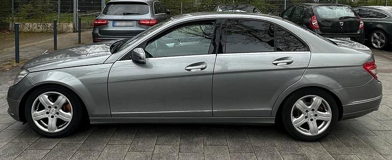 Gebraucht Mercedes C220 170 PS (125 kW) 2010 Grau Limousine