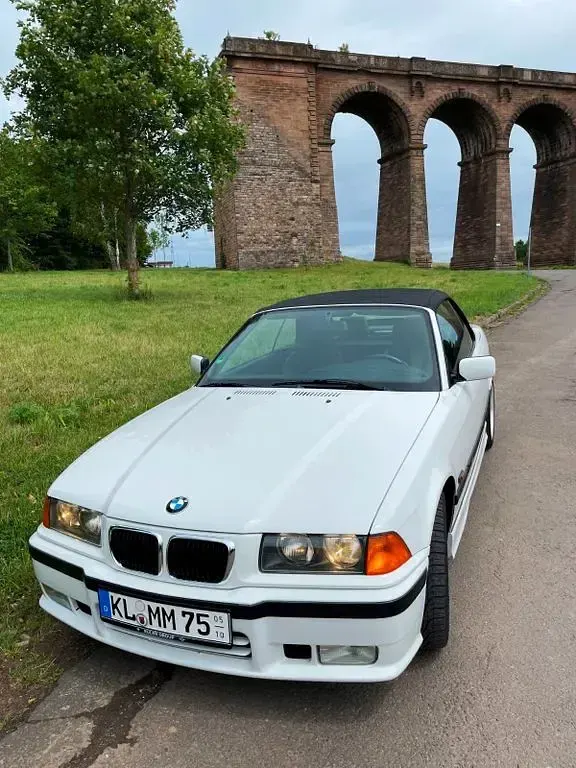 Gebraucht BMW 328 Cabriolet Performance 193 PS (141 kW) 1995 Weiß Cabrio
