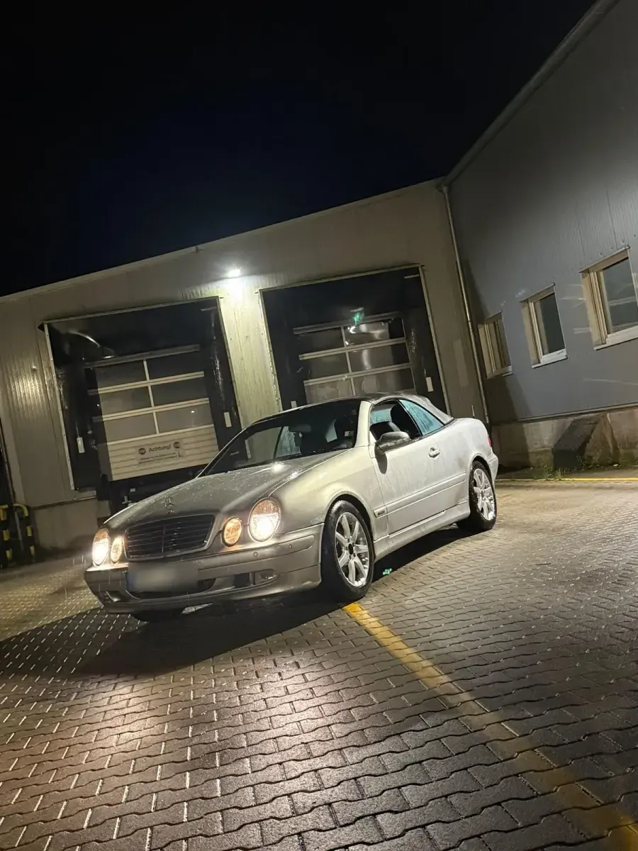 Gebraucht Mercedes CLK200 163 PS (119 kW) 2000 Silber Cabrio
