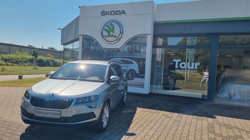 Grau Gebraucht 2018 Skoda Karoq Style SUV | 19.950 € (Fairer Preis) - Bild 1/4