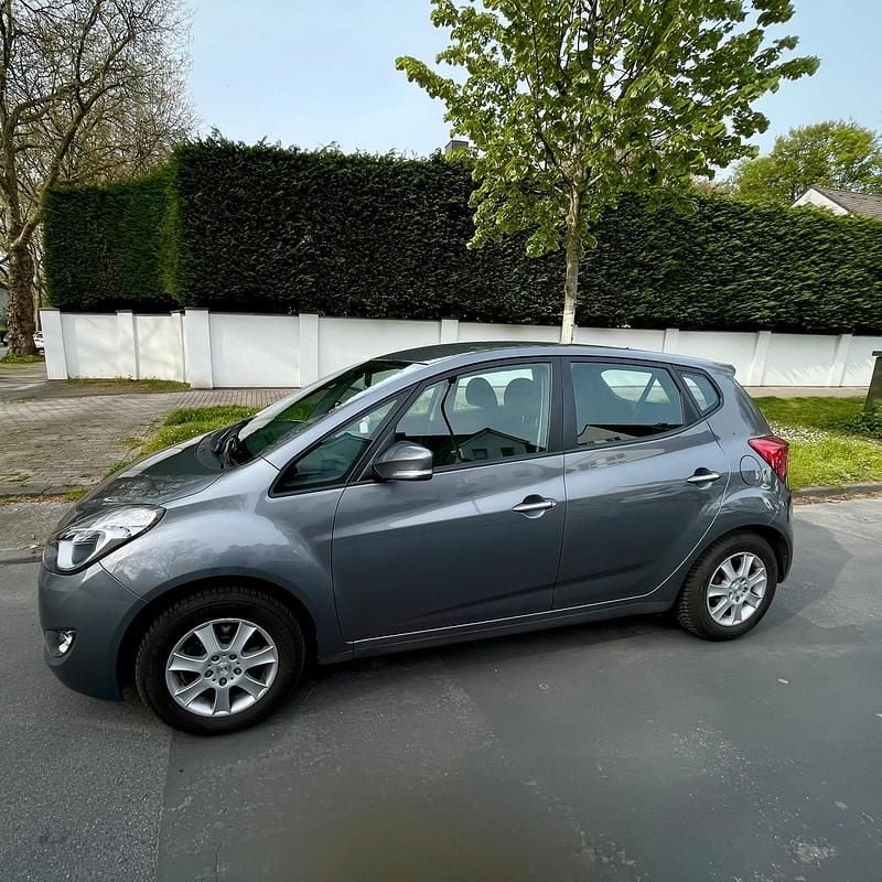 Second-hand Hyundai ix20 92 CP (67 kW) 2012 Gri Hatchback