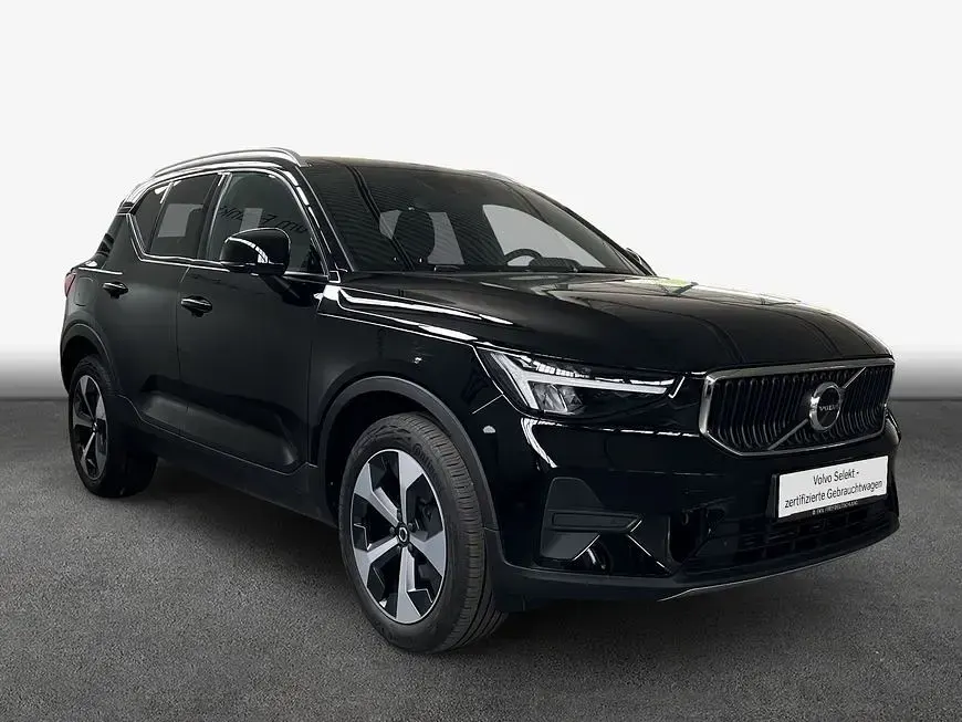 Gebraucht Volvo XC40 Core 129 PS (94 kW) 2023 Schwarz SUV