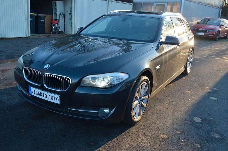 Grau Gebraucht 2013 BMW 525 Performance Limousine | 8.499 € (Superpreis) - Bild 1/4