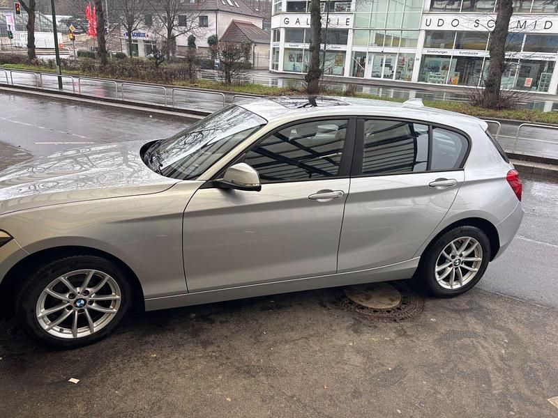 Gebraucht BMW 116 116 PS (85 kW) 2015 Silber Kleinwagen