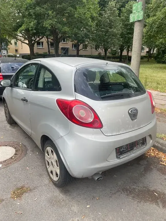 Gebraucht Ford Ka 69 PS (50 kW) 2009 Silber Kleinwagen