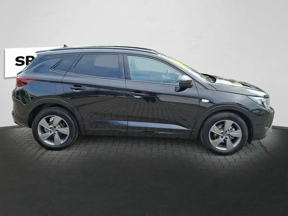 Gebraucht Opel Grandland X 131 PS (96 kW) 2024 Karbon schwarz SUV