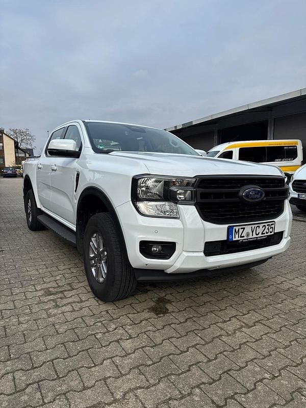 Gebraucht Ford Ranger XLT 170 PS (125 kW) 2023 Weiß Pickup