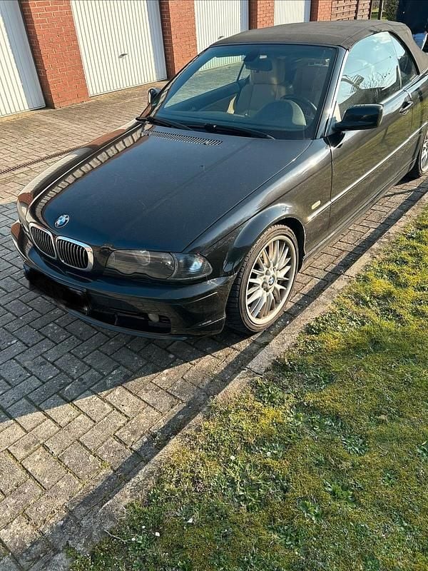 Gebraucht BMW 325 197 PS (144 kW) 1999 Schwarz Cabrio