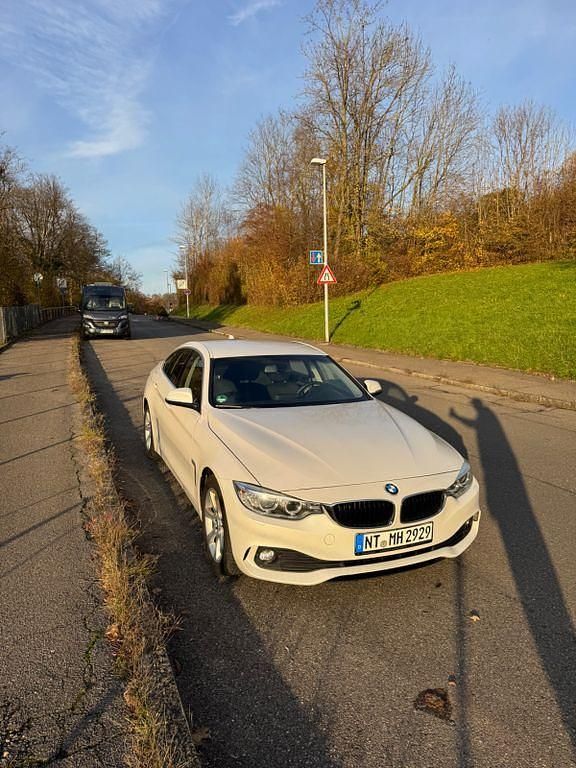 Weiß Gebraucht 2017 BMW 420 Gran Coupé Coupé | 17.100 € (Fairer Preis) - Bild 1/4