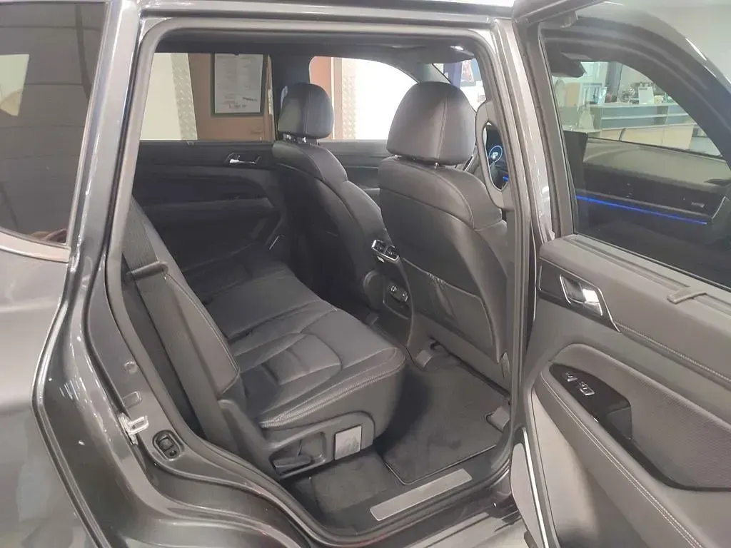 Neu KGM Rexton 203 PS (149 kW) 2026 Grau SUV