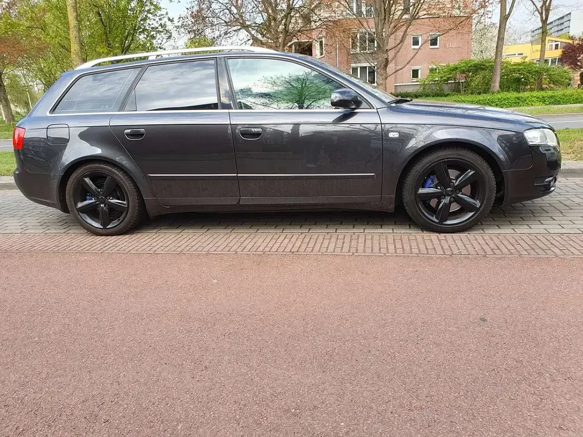 Second-hand Audi A4 163 CP (119 kW) 2007 Gri Break