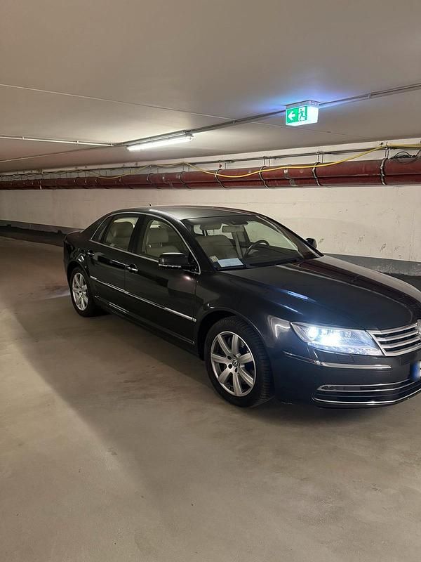 Second-hand VW Phaeton 245 CP (180 kW) 2015 Negru Berlinǎ