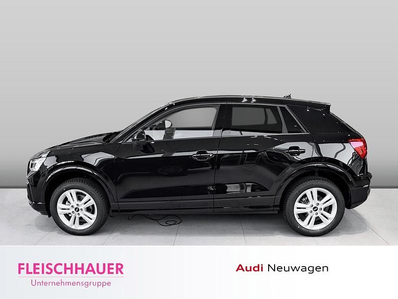 Neu Audi Q2 Advanced Plus 150 PS (110 kW) 2026 Grau SUV