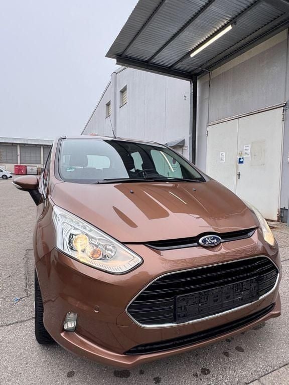 Usata Ford B-MAX 101 CV (74 kW) 2012 Marrone Monovolume