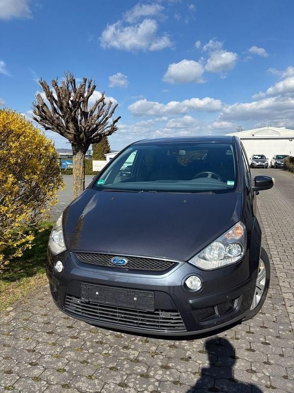 Gebraucht Ford S-MAX S 116 PS (85 kW) 2009 Van / Kleinbus