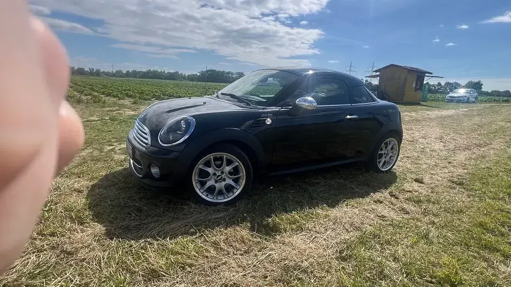 Gebraucht Mini Cooper 122 PS (89 kW) 2013 Schwarz Kleinwagen