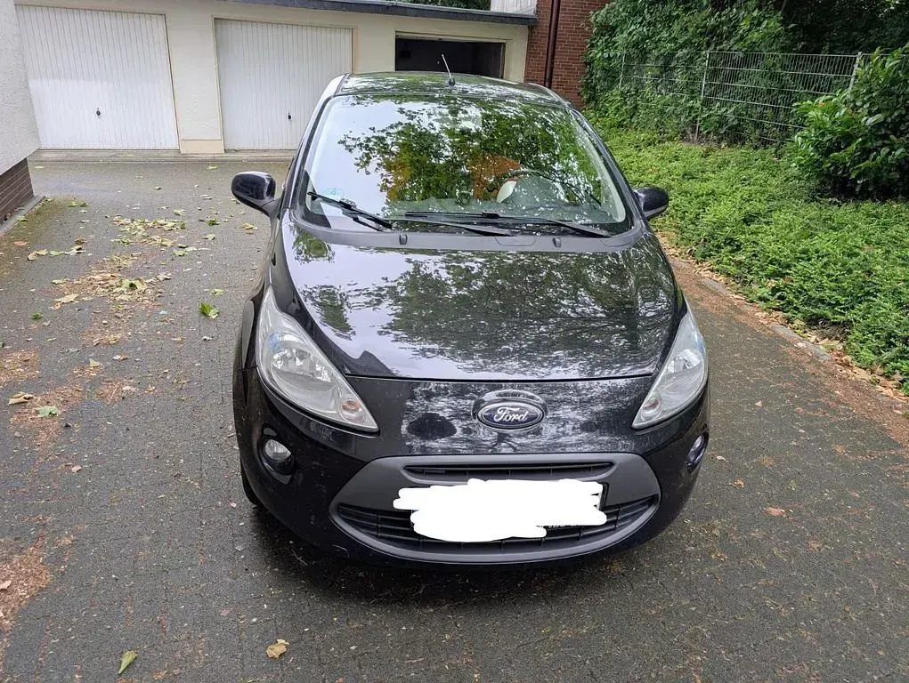 Gebraucht Ford Ka Ambiente 69 PS (50 kW) 2011 Schwarz Kleinwagen
