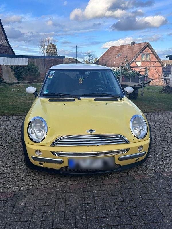 Second-hand Mini Cooper 116 CP (85 kW) 2003 Galben Hatchback