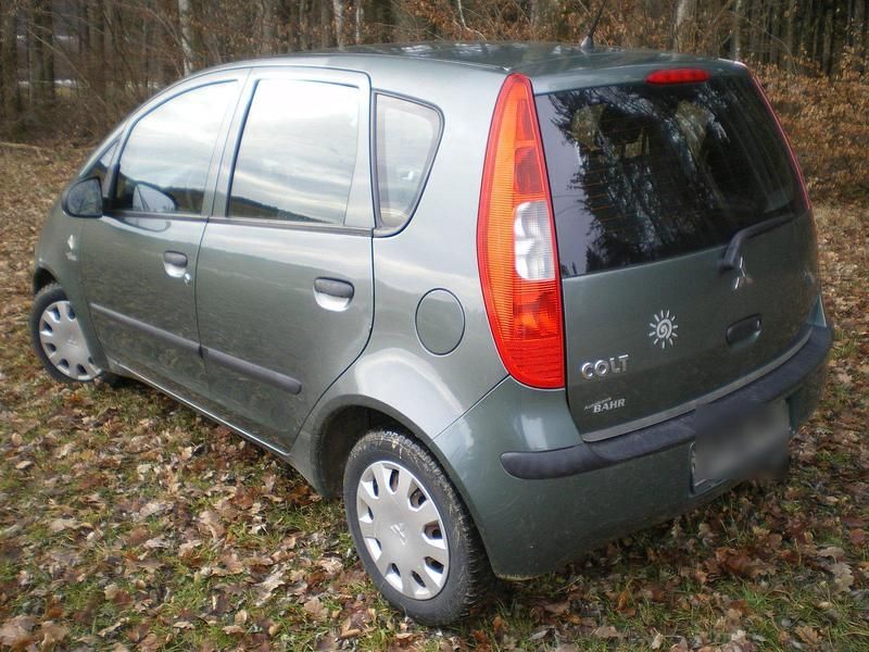 Gebraucht Mitsubishi Colt 95 PS (69 kW) 2004 Grün Kleinwagen