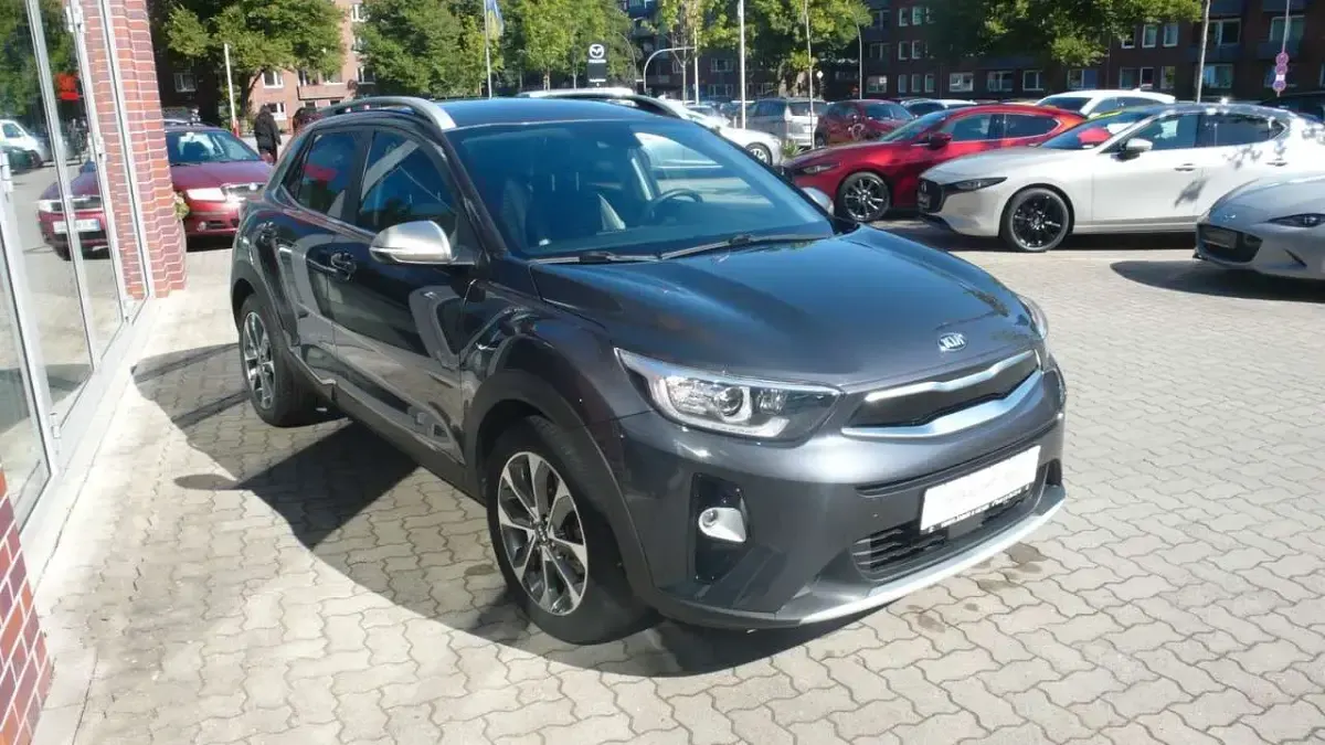 Gebraucht Kia Stonic Spirit 120 PS (88 kW) 2017 Grau SUV