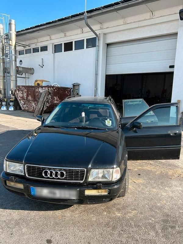 Schwarz Gebraucht 1993 Audi 80 Kombi | 3.400 € - Bild 1/4
