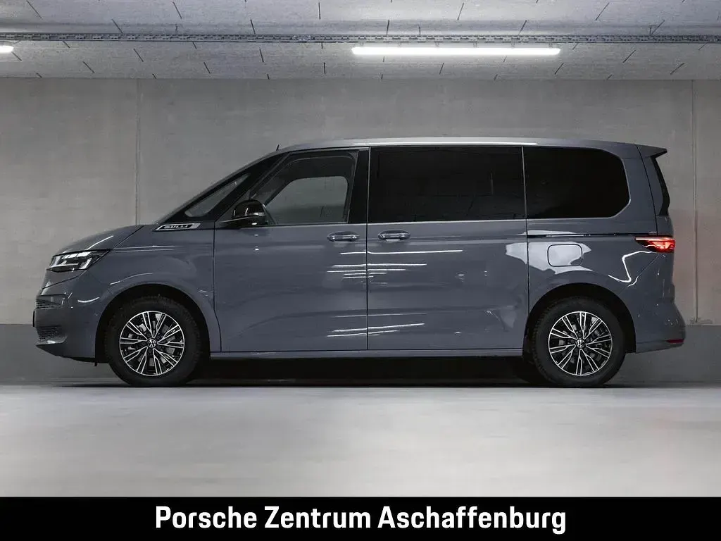Gebraucht VW Multivan Life 245 PS (180 kW) 2025 Grau Van / Kleinbus