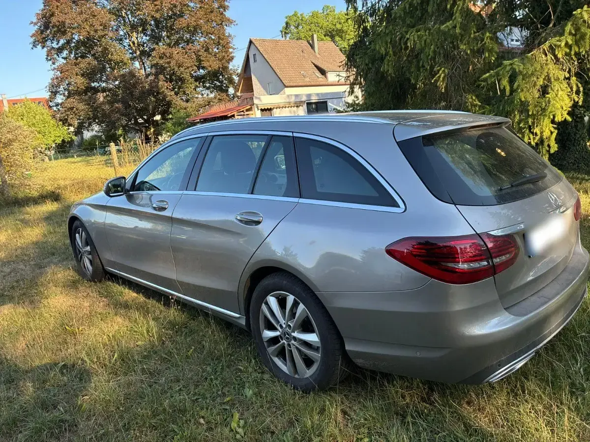 Gebraucht Mercedes C300 258 PS (189 kW) 2019 Silber Kombi